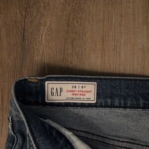 GAP women’s Straight Blue Jeans